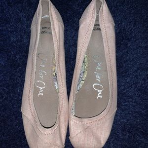One for one toms flats